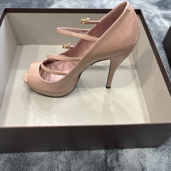 GUCCI Vernice Crystal DK CIPRIA Platform Pumps Size 38 1/2 - Picture 3 of 9